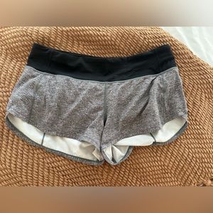Lululemon speed up short, size 6, 2.5 in
